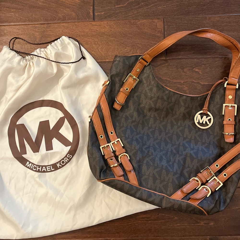 Michael Kors Milo